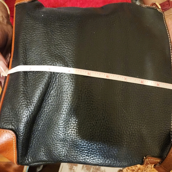 Dooney & Bourke Cross Body Bag - Picture 11 of 12